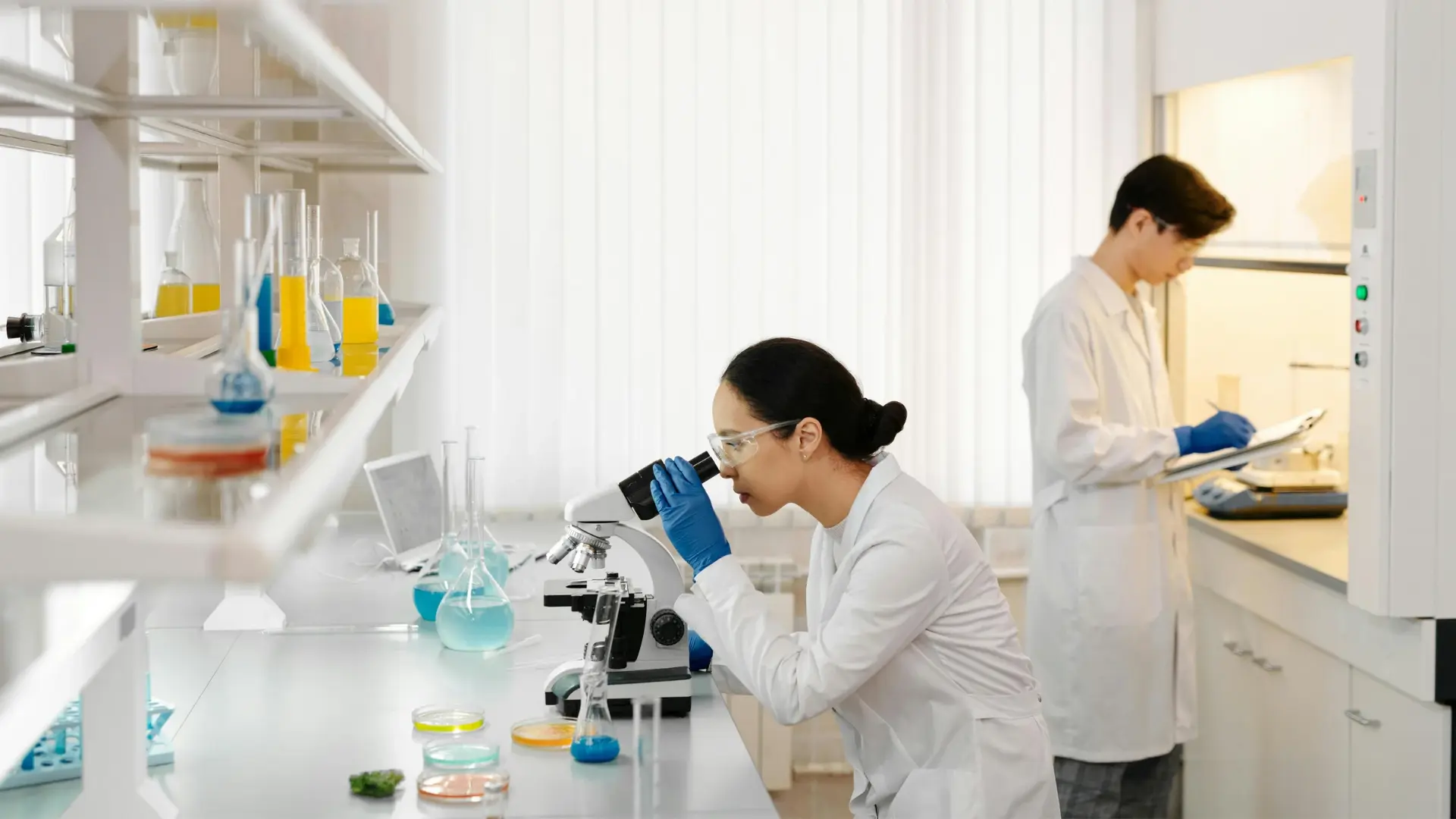 Paypoq kiygan lesbiyanlarning porno video Ira Golub bilan porno, Kremenchug